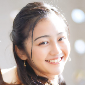 女性顔