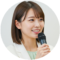 インタビュー女性