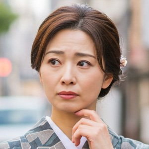 女性顔
